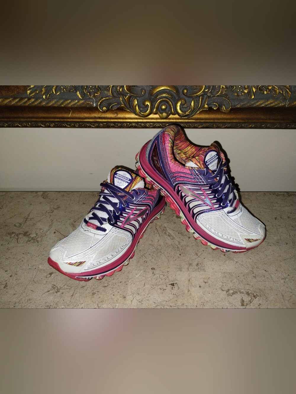 Brooks Glycerin 12 Women’s Running Sneakers - White & Pink
